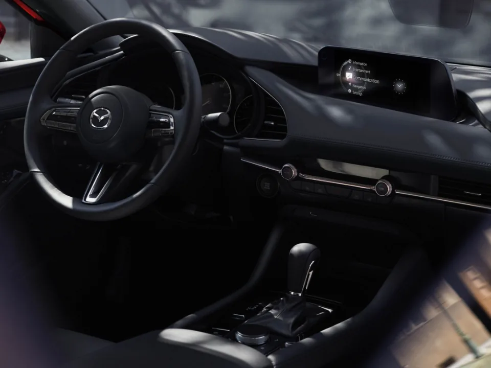 Mazda 3 4