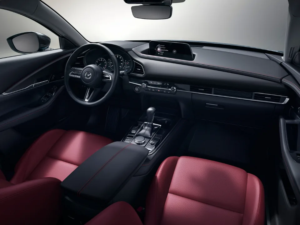 Mazda CX-30 4